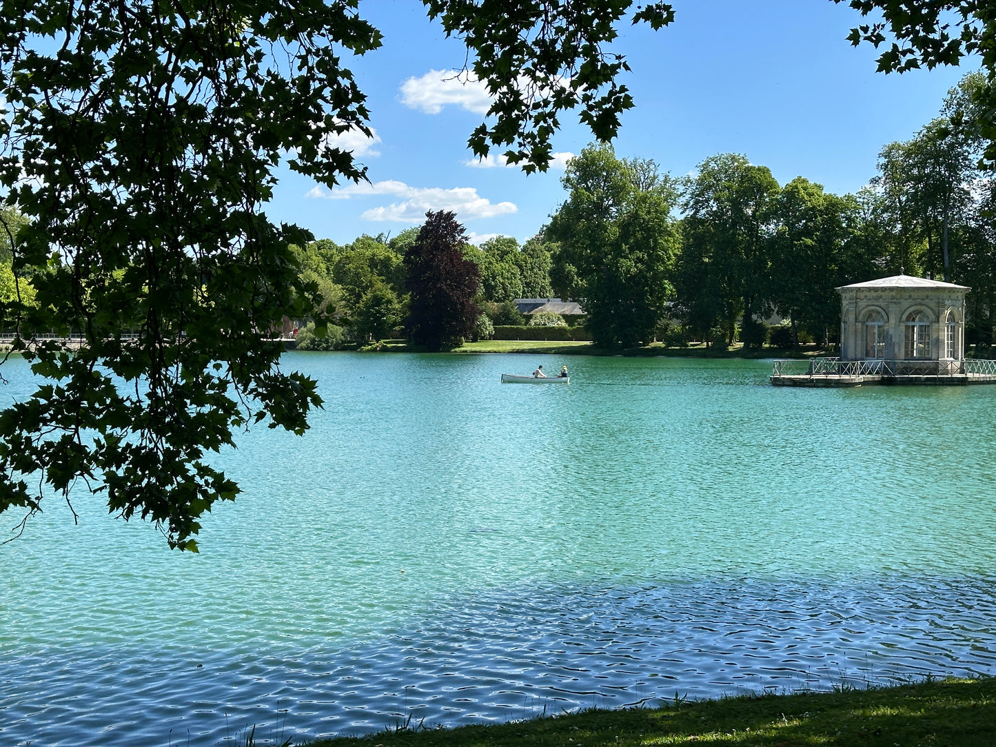 WELCOME TO FONTAINEBLEAU : DAY TRIP ITINERARY